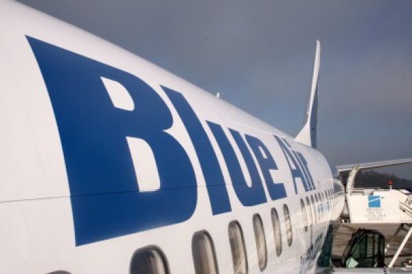 Blue Air nu mai zboară la Madrid şi Barcelona